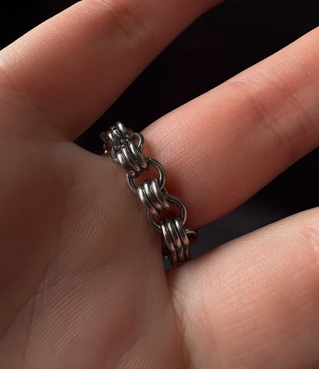 Blood-Drop Knot Ring