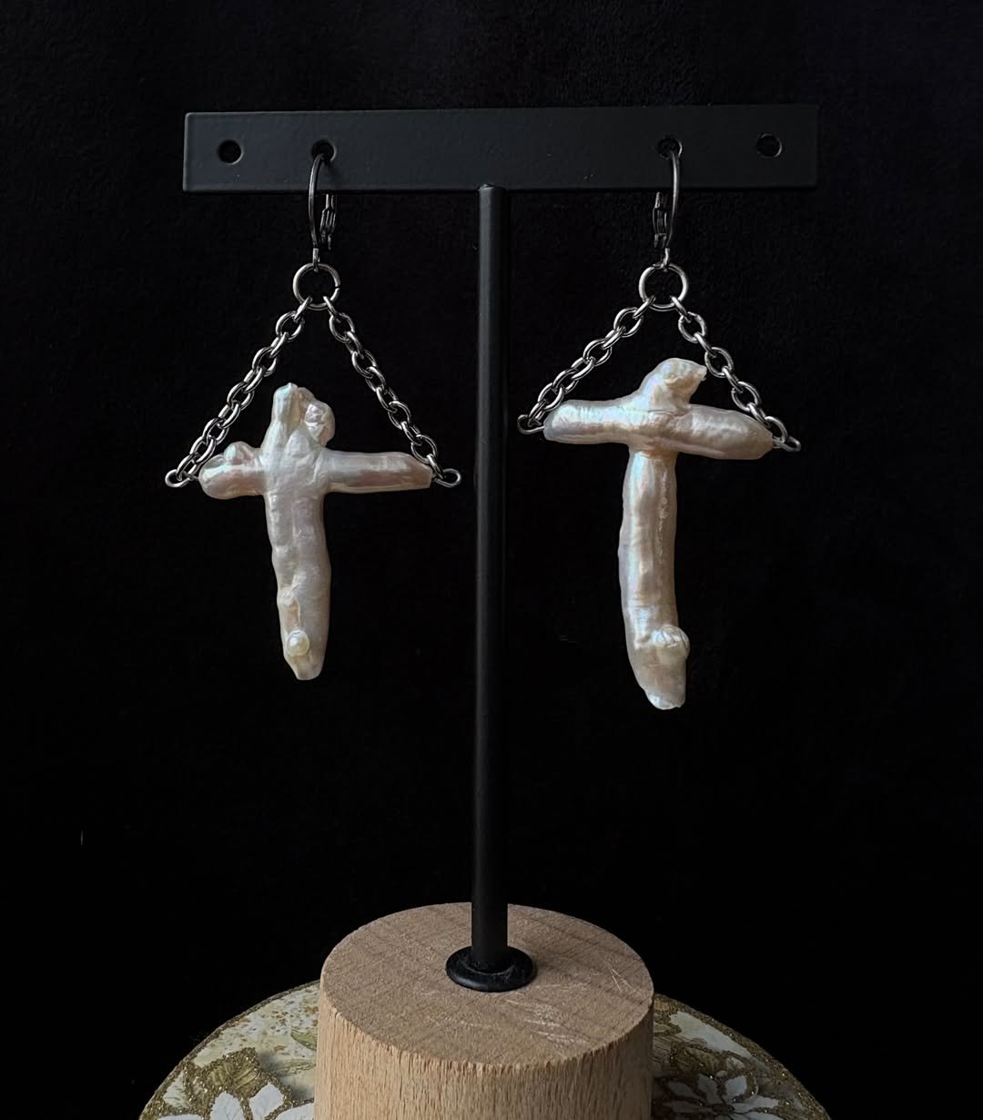Irregular Cross Drops
