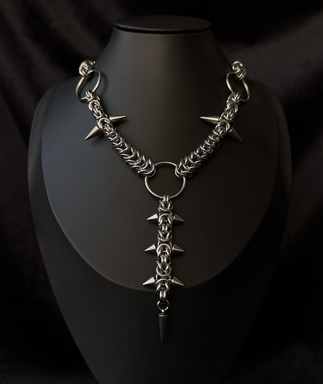 The Spike Spine Necklace
