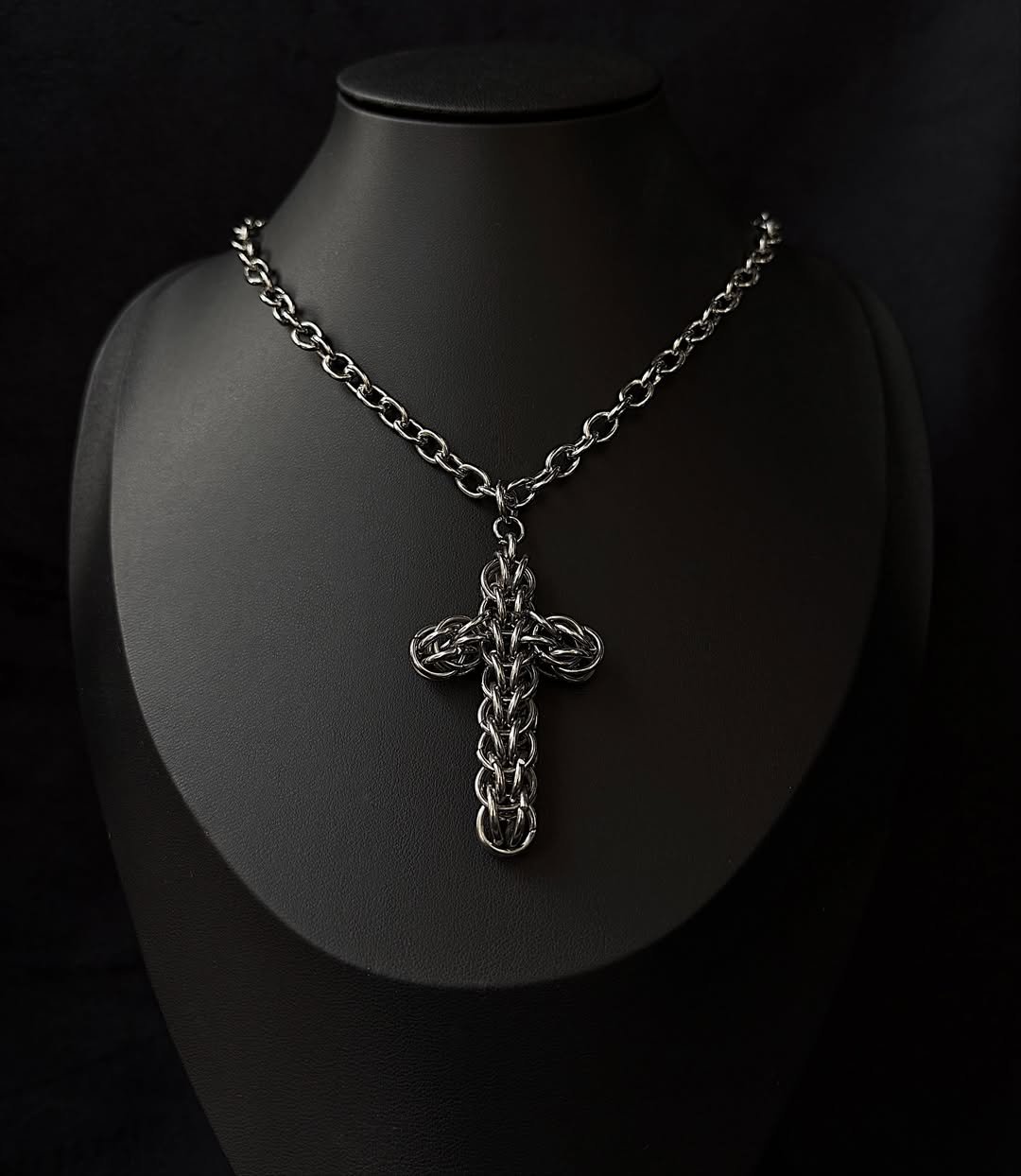 Unisex cross necklace